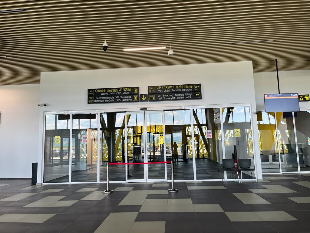 Comunicat CJ Brașov : Se dorește ca Aeroportul Internaţional Braşov să ajungă într-un timp cât mai scurt la programul de funcţionare de 24 de ore din 24